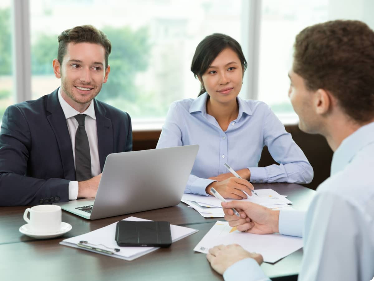 Manfaat dan Strategi Bisnis Berdasarkan Consumer Behaviour