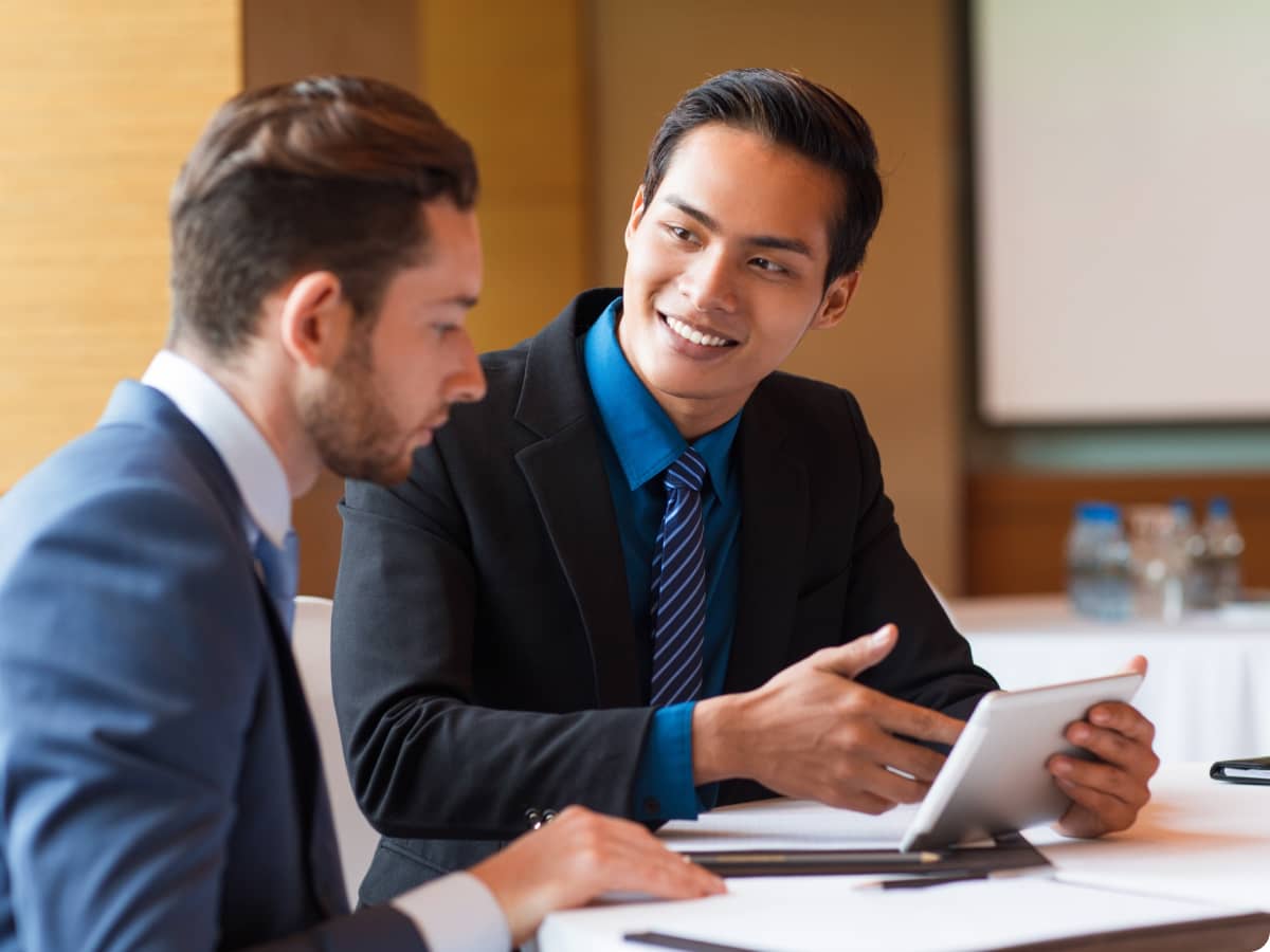 Menyikapi Deflasi dengan Strategi Bisnis yang Adaptif