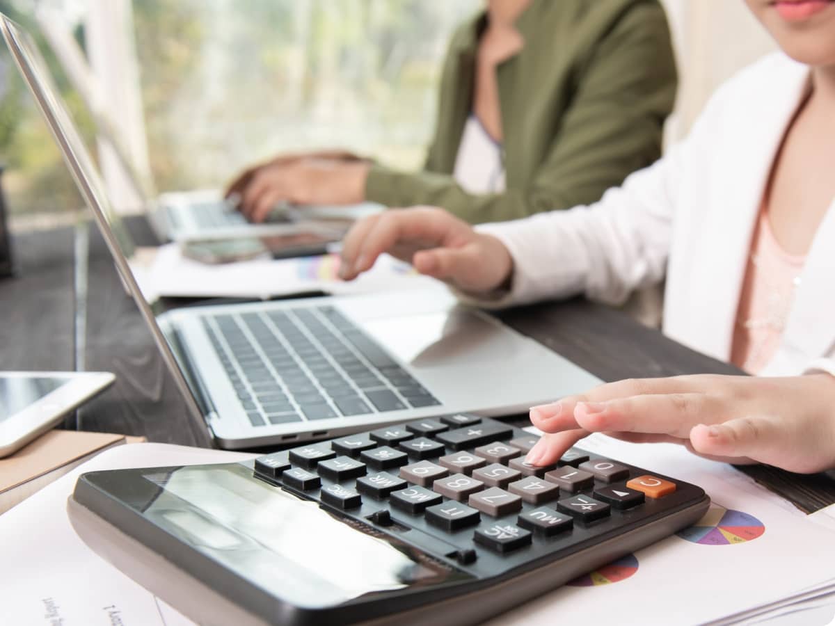 Kelola Laporan Keuangan Perusahaan Lebih Mudah dengan Dukungan Profesional